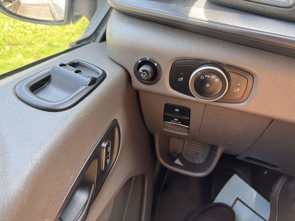 Used 2023 Ford Transit 250 148 Medium Roof w/ Load Area Protection Package RWD image 10