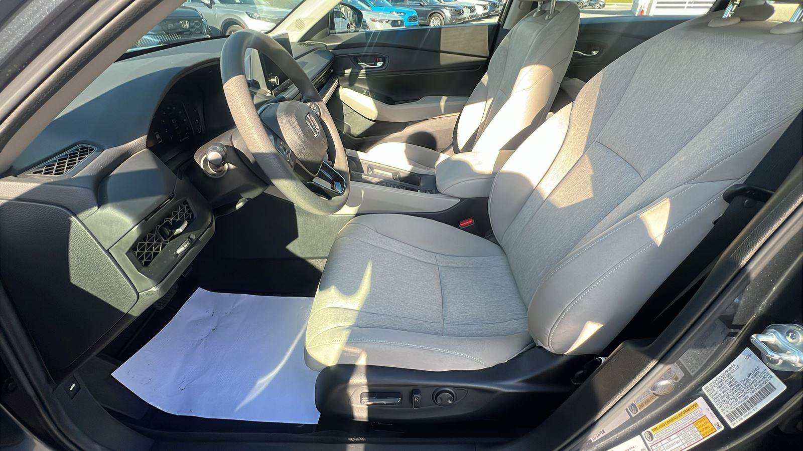 Used 2025 Honda Accord SE image 23