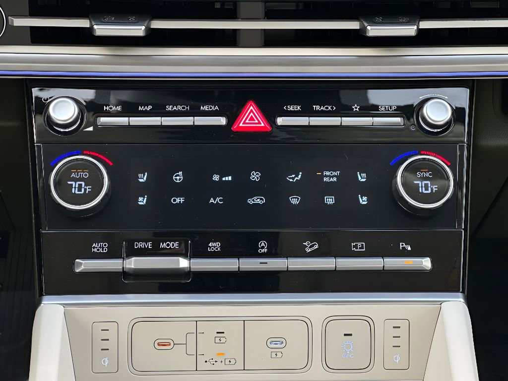 Used 2025 Hyundai Santa Fe Calligraphy image 14