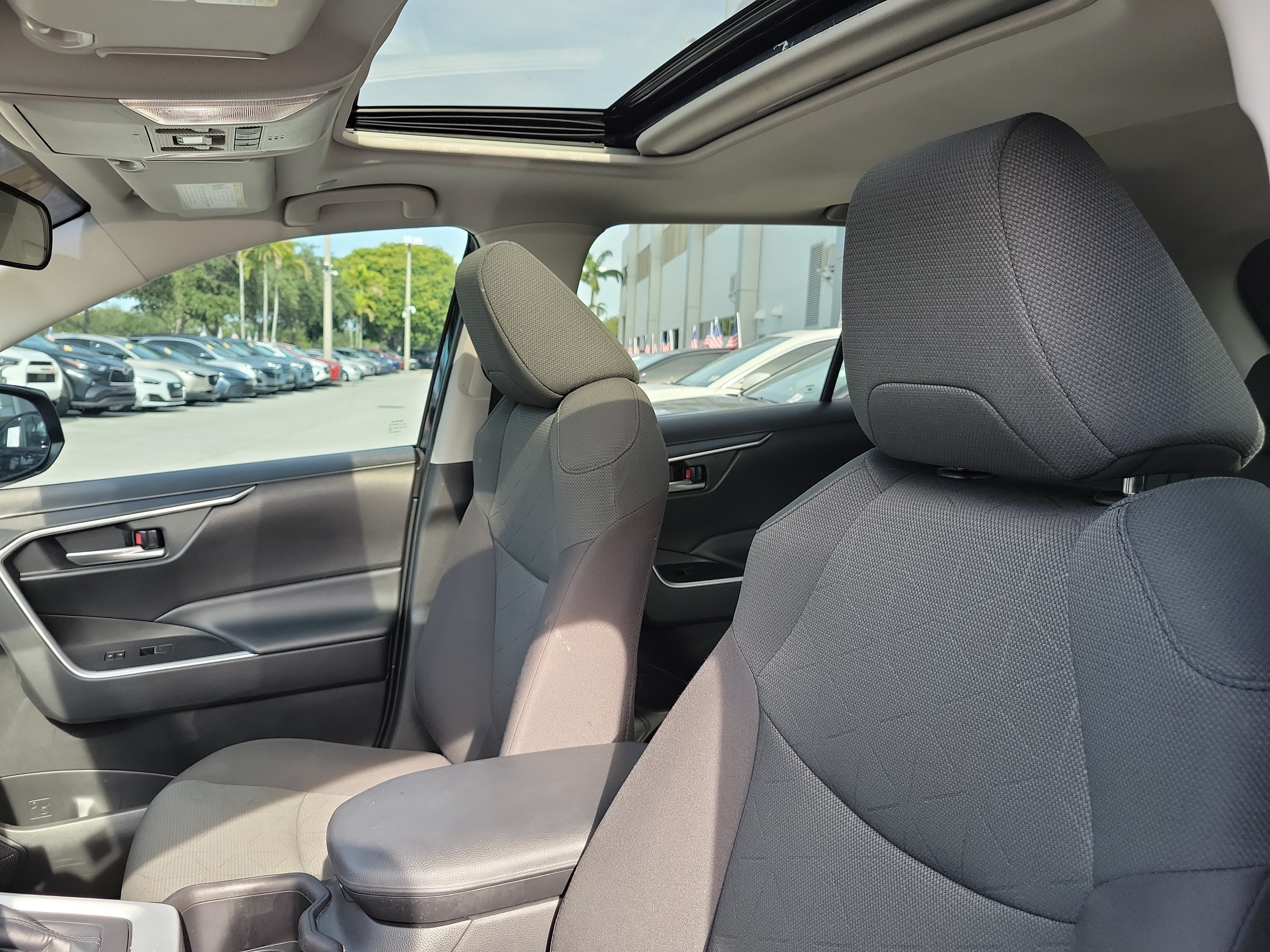 Certified 2023 Toyota RAV4 XLE w/ Convenience Package FWD image 23