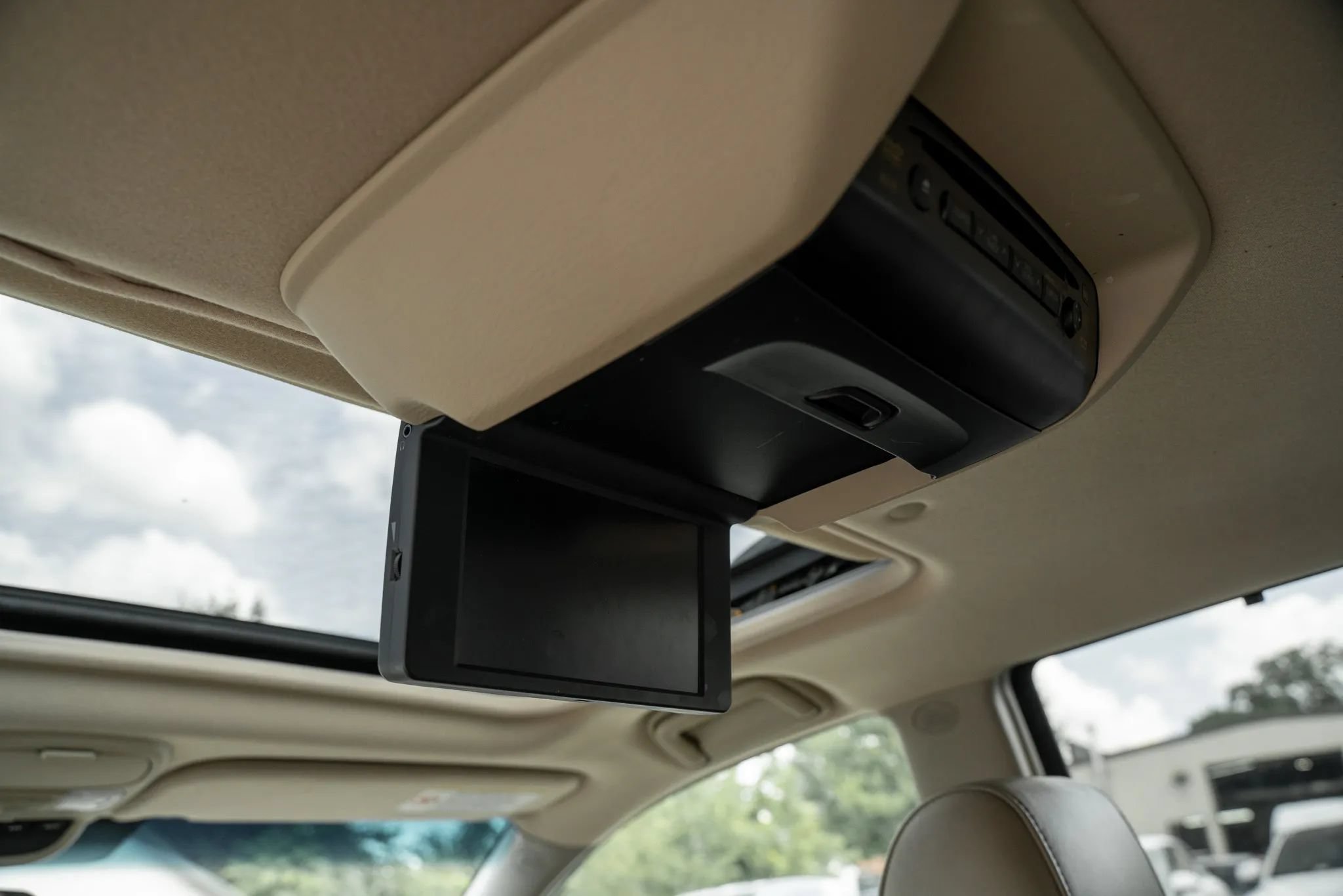 Used 2004 Toyota Sienna XLE FWD image 9