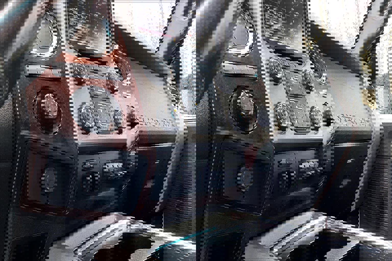 Used 2016 Ford F250 Lariat w/ Lariat Ultimate Package image 31