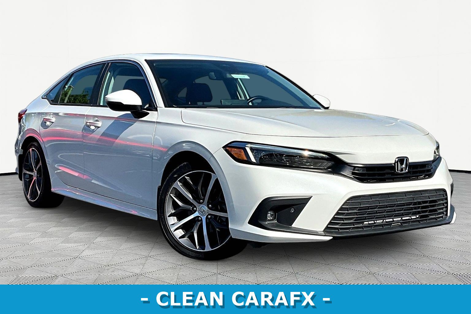 Used 2023 Honda Civic Touring image 3