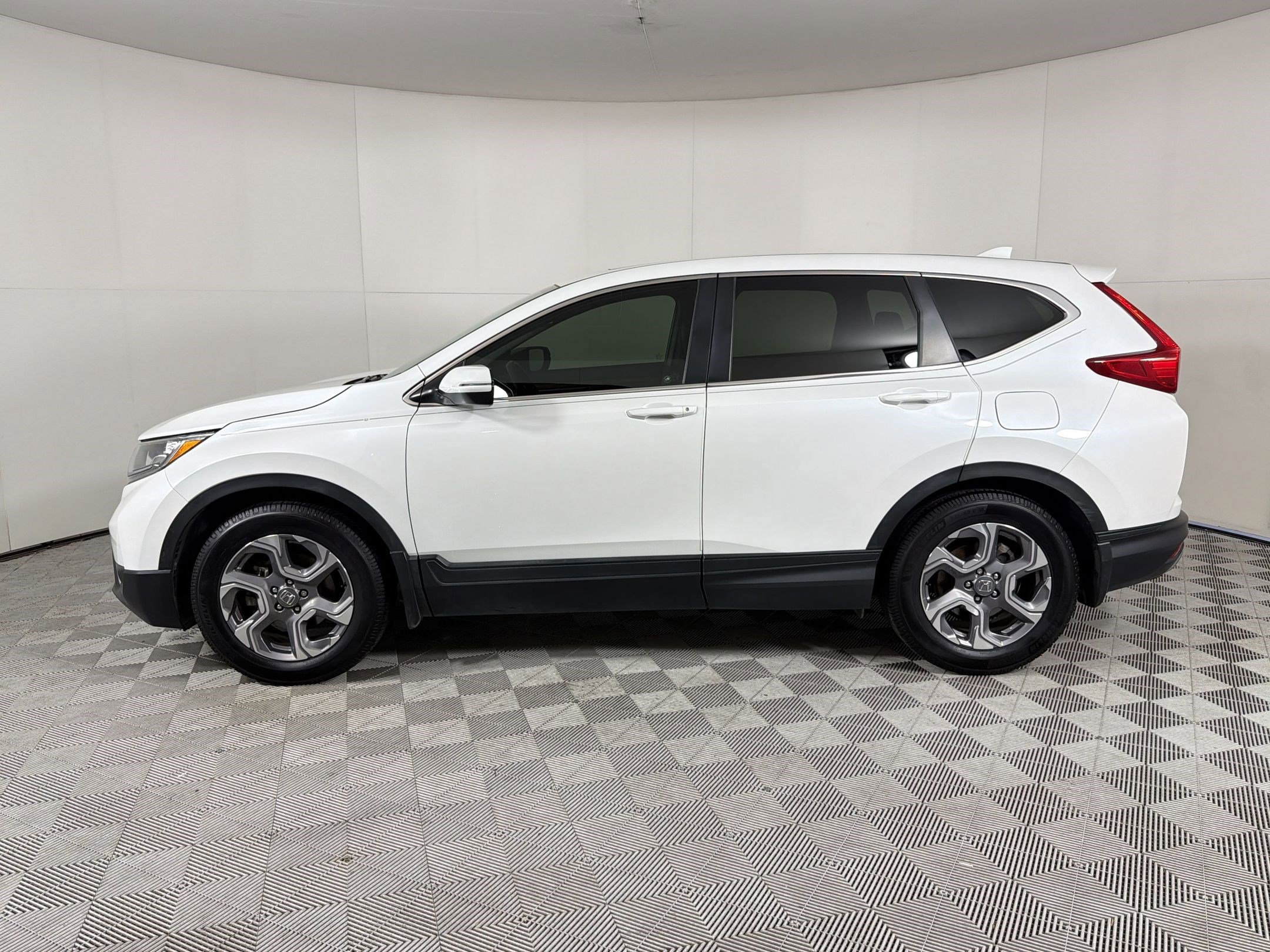 Certified 2019 Honda CR-V EX-L image 2