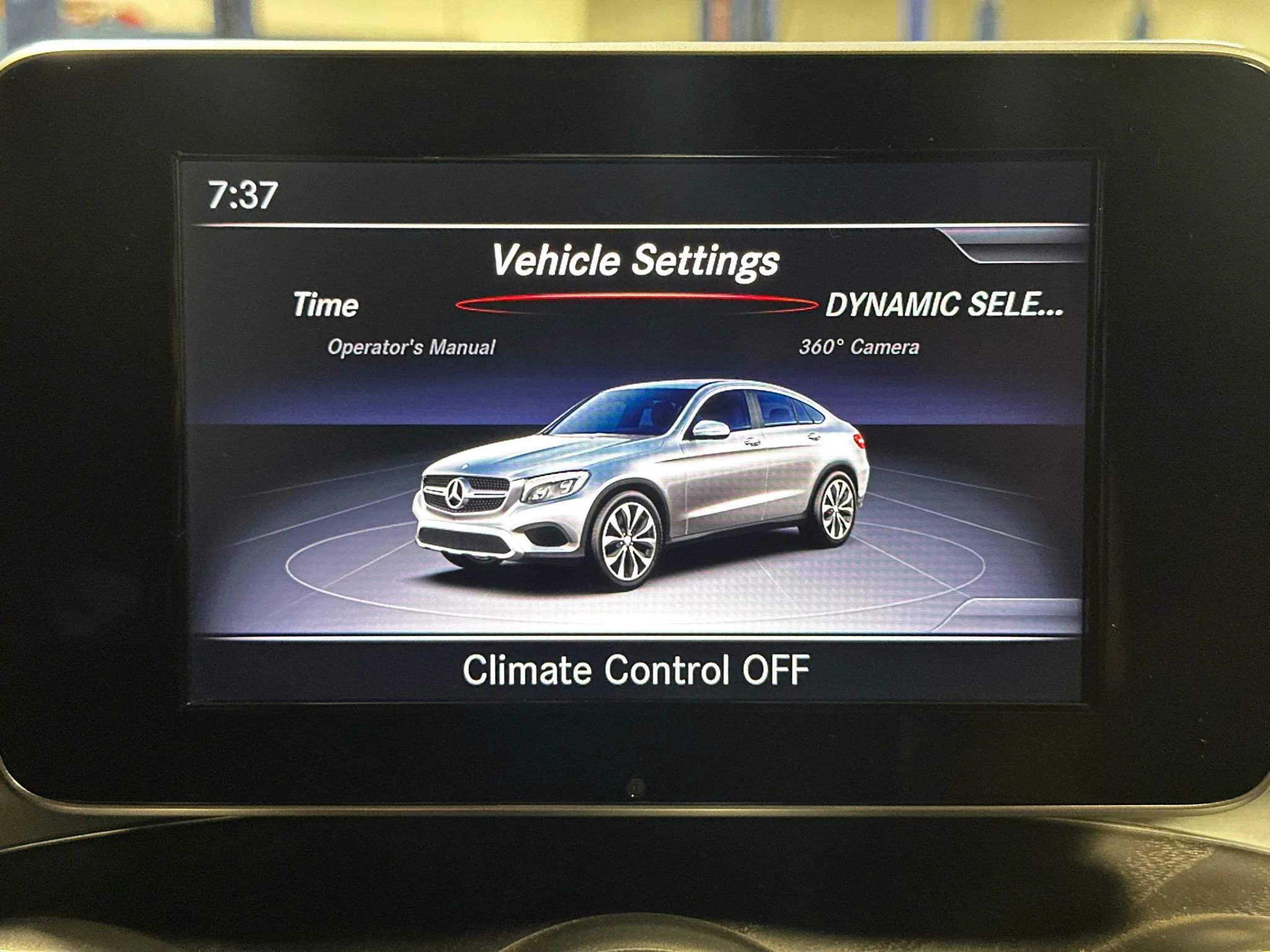 Used 2018 Mercedes-Benz GLC 300 4MATIC Coupe image 40