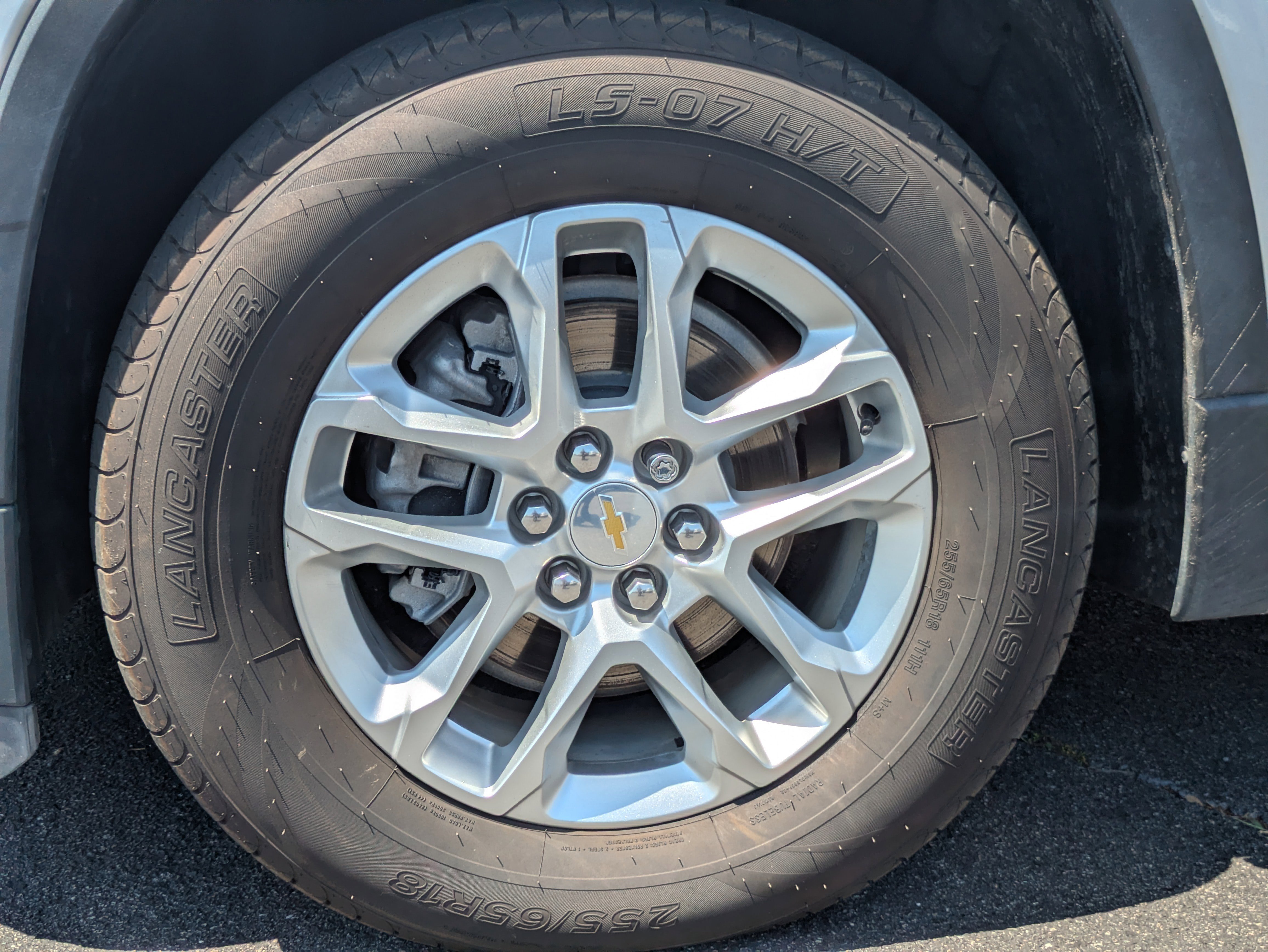 Used 2021 Chevrolet Traverse LT FWD image 33