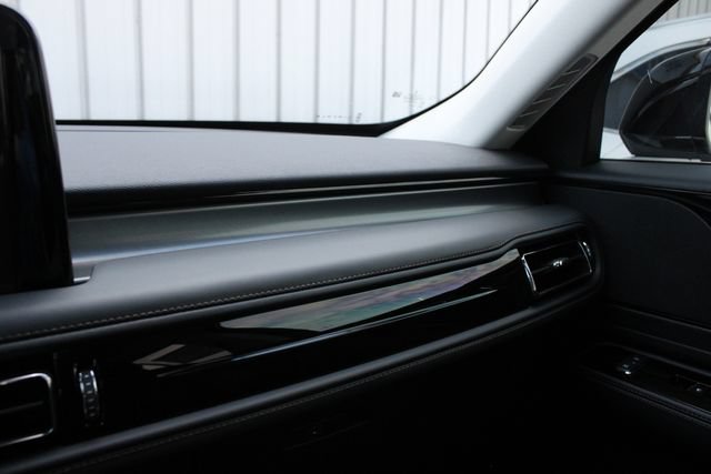 New 2026 Lincoln Aviator AWD image 48