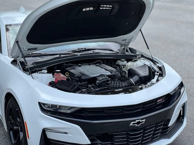Used 2019 Chevrolet Camaro SS RWD image 34