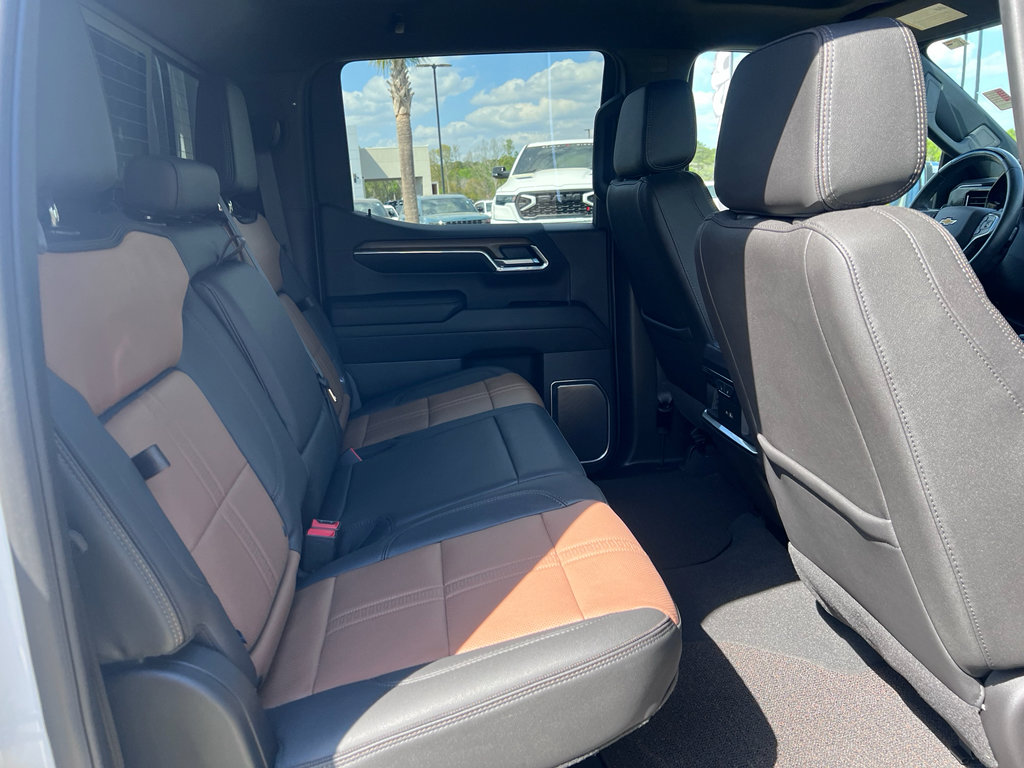 Used 2024 Chevrolet Silverado 1500 High Country w/ Technology Package image 14