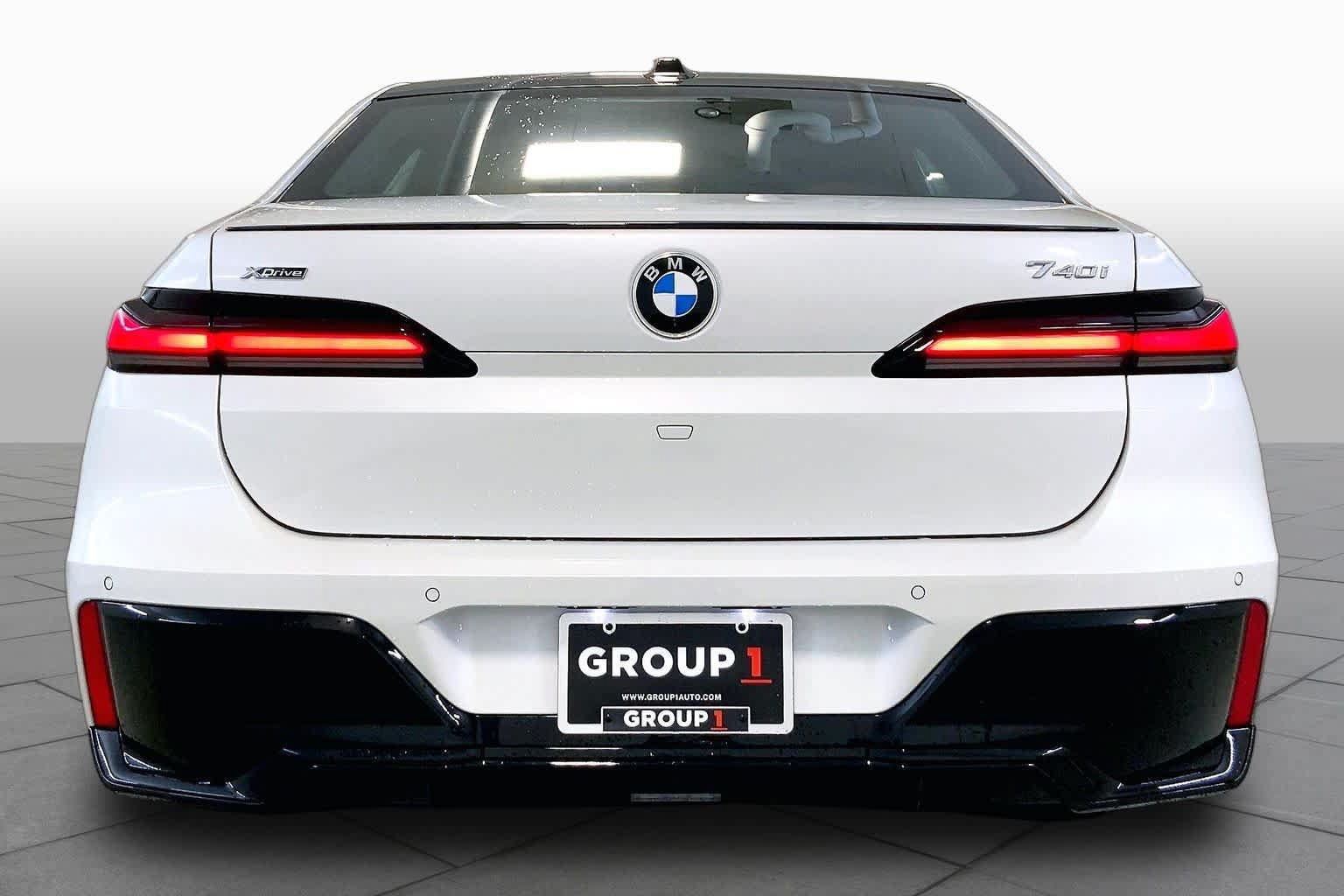New 2026 BMW 740i xDrive w/ Executive Package AWD/4WD image 4