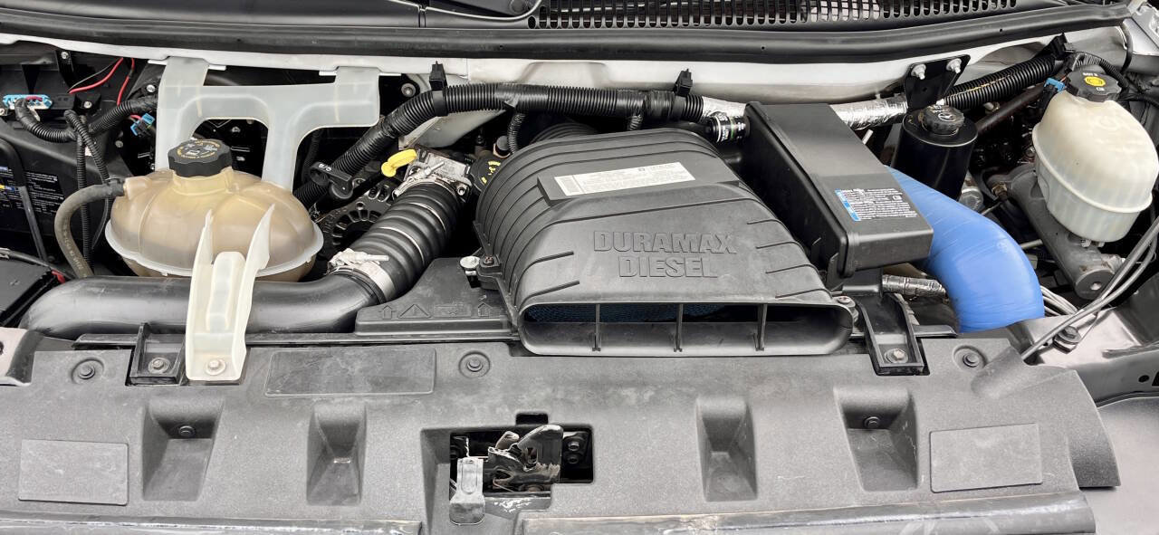 Used 2006 Chevrolet Express 2500 image 18