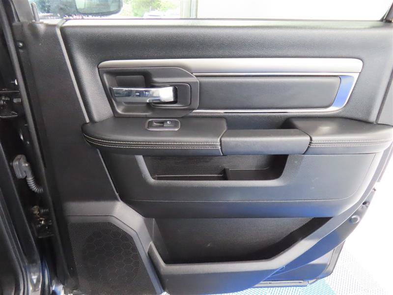Used 2016 RAM 1500 Sport w/ Black Ram 1500 Sport Group AWD/4WD image 30