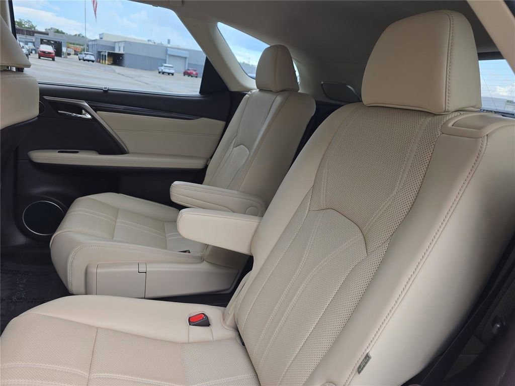Used 2018 Lexus RX 350L Luxury w/ Accessory Package FWD image 18