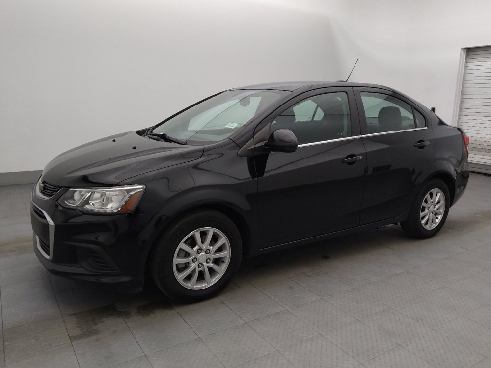 Used 2019 Chevrolet Sonic LT w/ Convenience Package image 2
