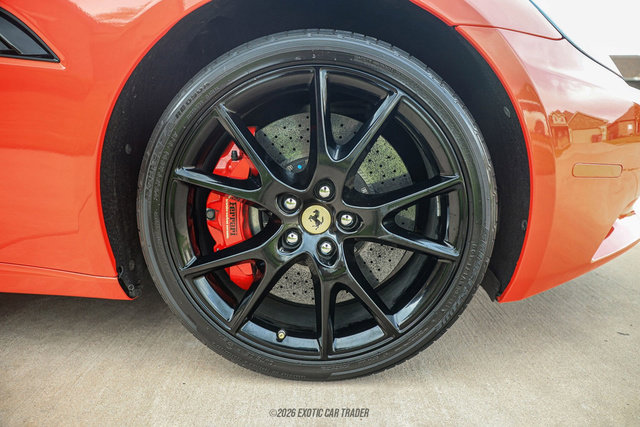 Used 2012 Ferrari California RWD image 60