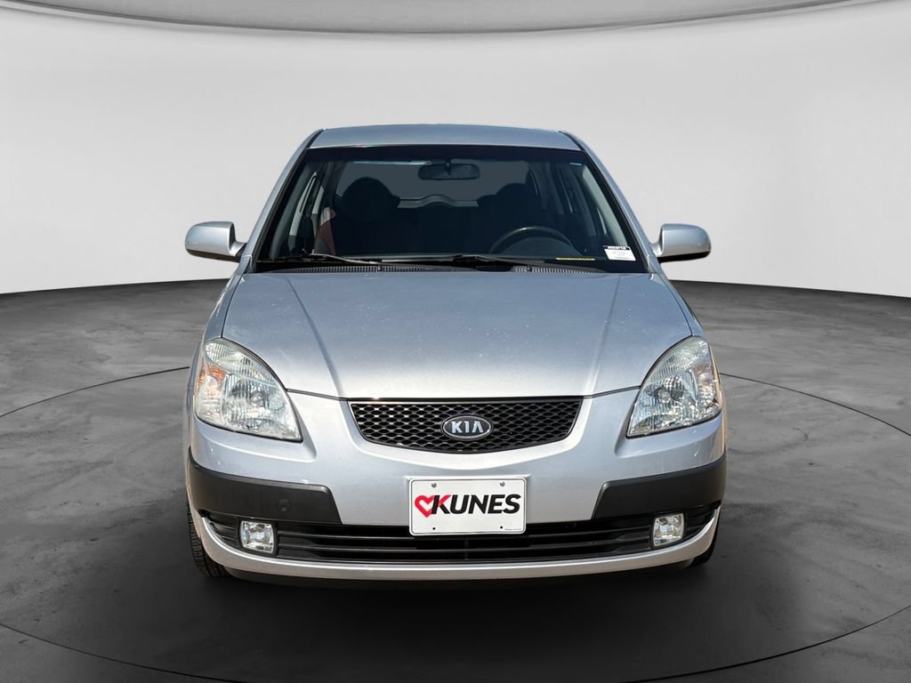 Used 2008 Kia Rio5 FWD image 2