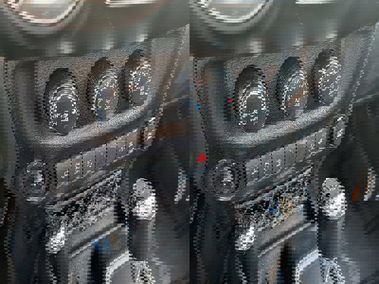 Used 2016 Jeep Wrangler Unlimited Sahara w/ Dual Top Group image 18