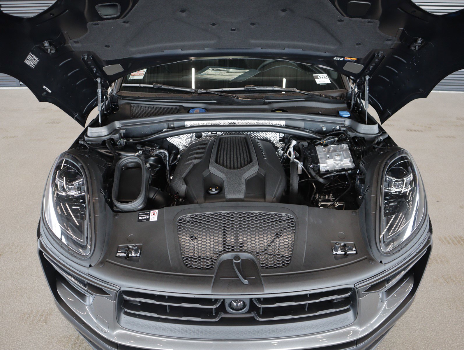 New 2026 Porsche Macan Turbo image 28