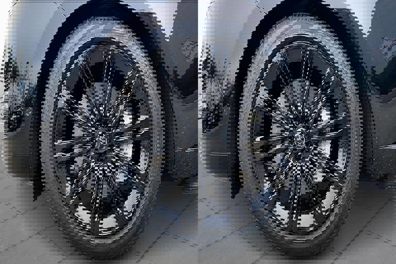 Used 2023 Land Rover Range Rover SE image 15