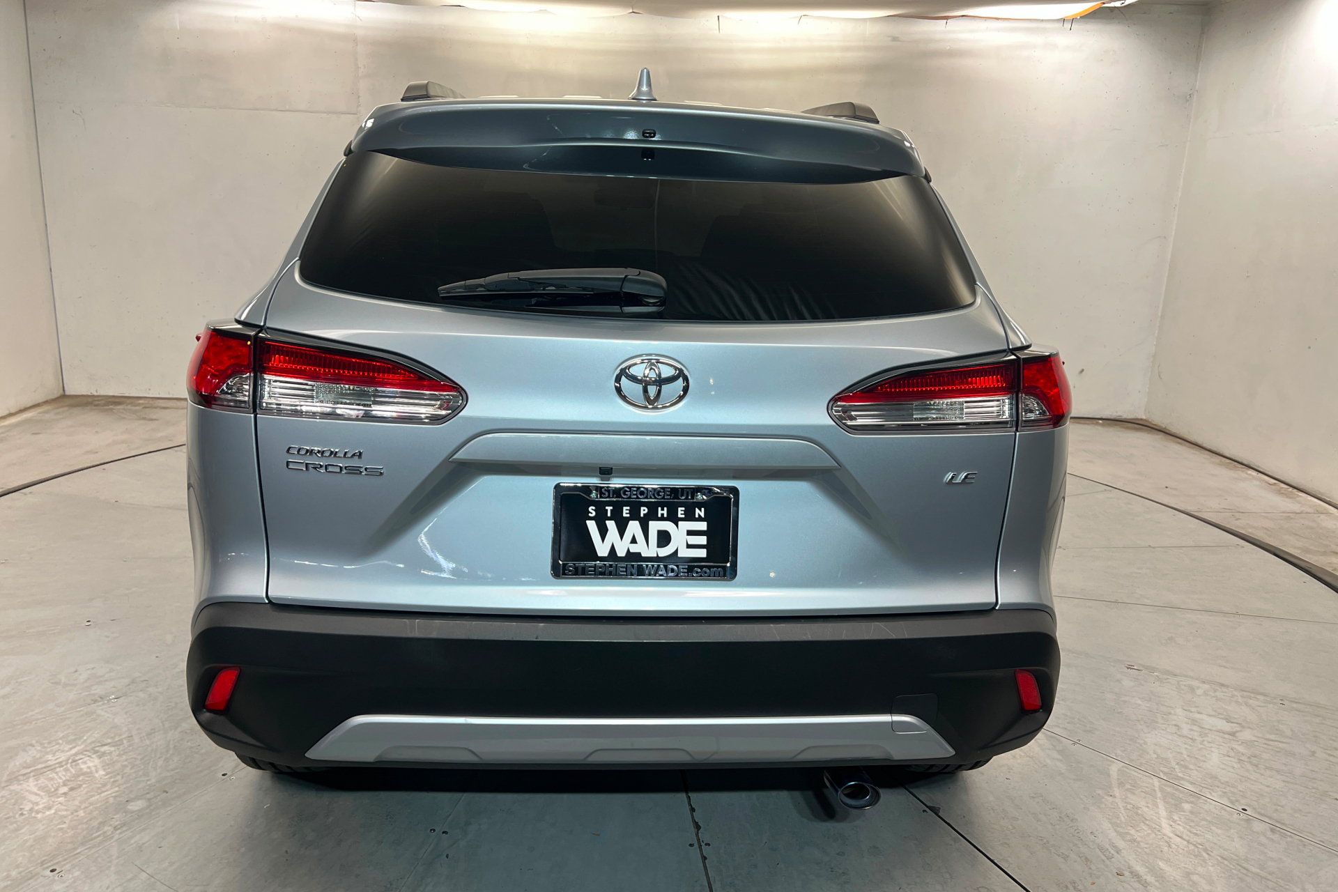 Used 2023 Toyota Corolla Cross LE w/ Moonroof Package FWD image 5