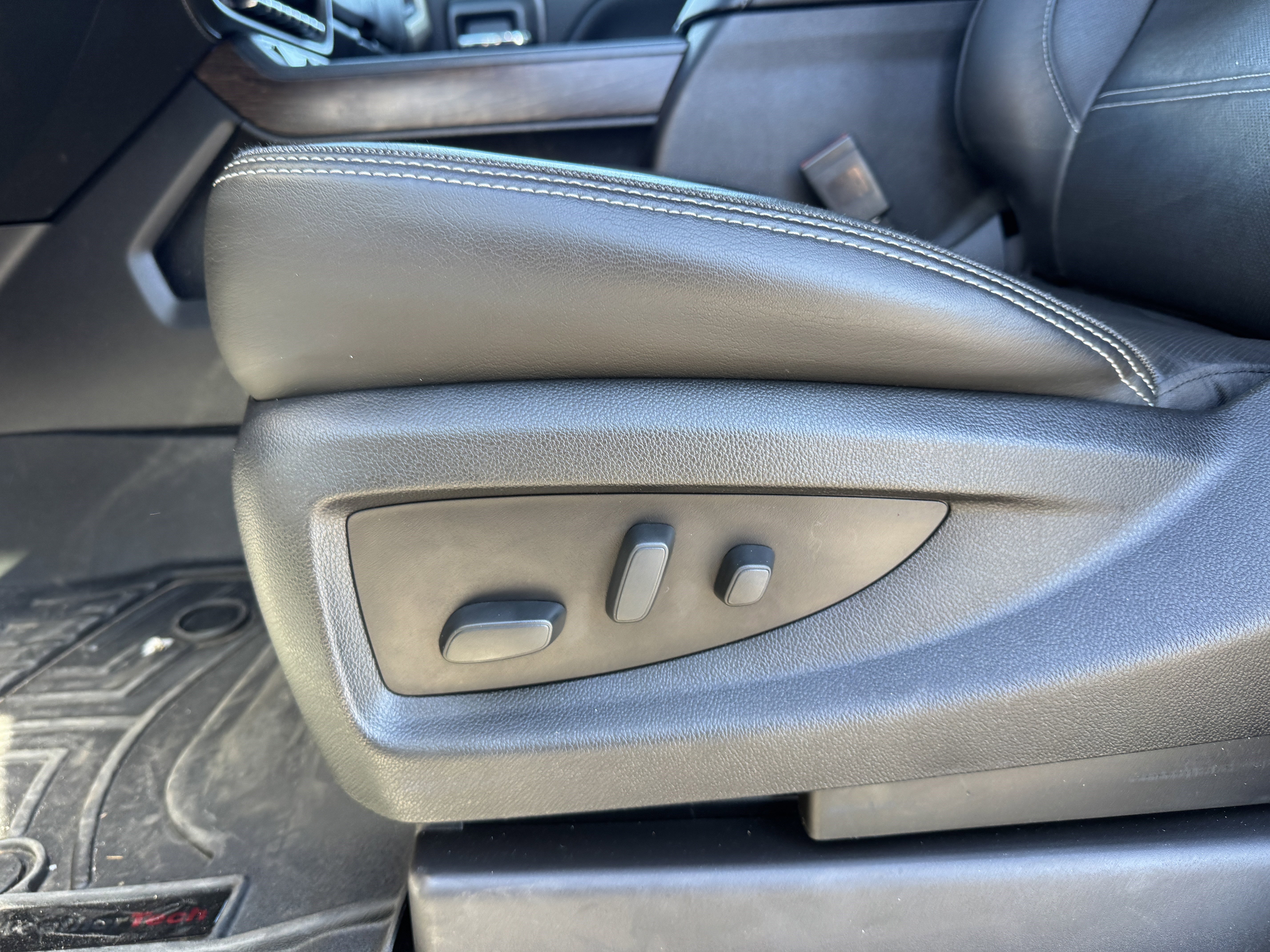 Used 2018 GMC Sierra 1500 Denali w/ Denali Ultimate Package image 13