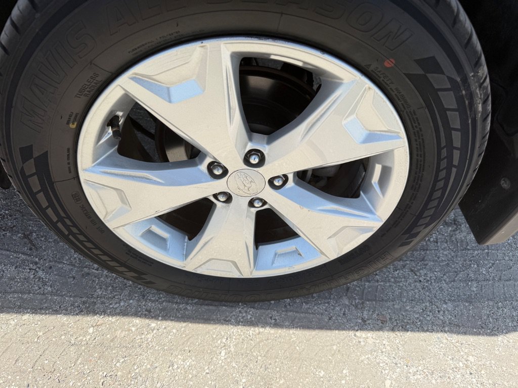 Used 2014 Subaru Forester 2.5i Touring AWD/4WD image 13