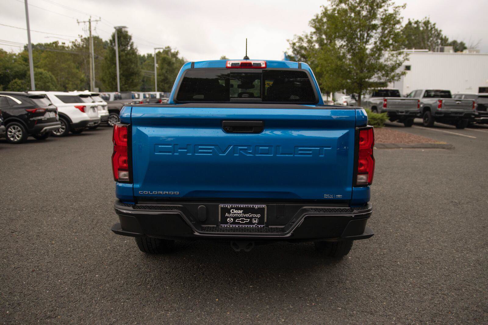 Used 2024 Chevrolet Colorado Z71 AWD/4WD image 18