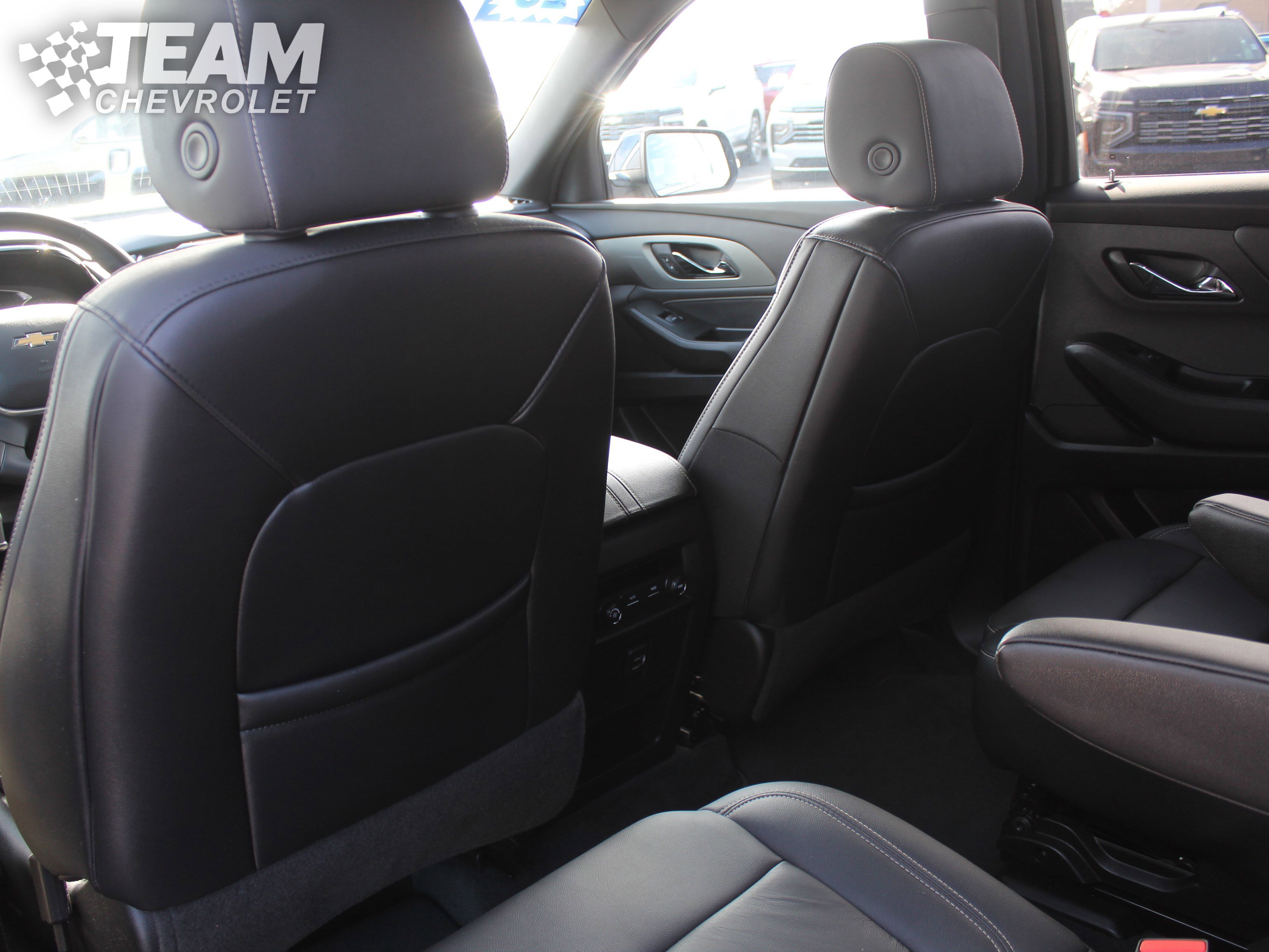 Used 2023 Chevrolet Traverse LT image 21