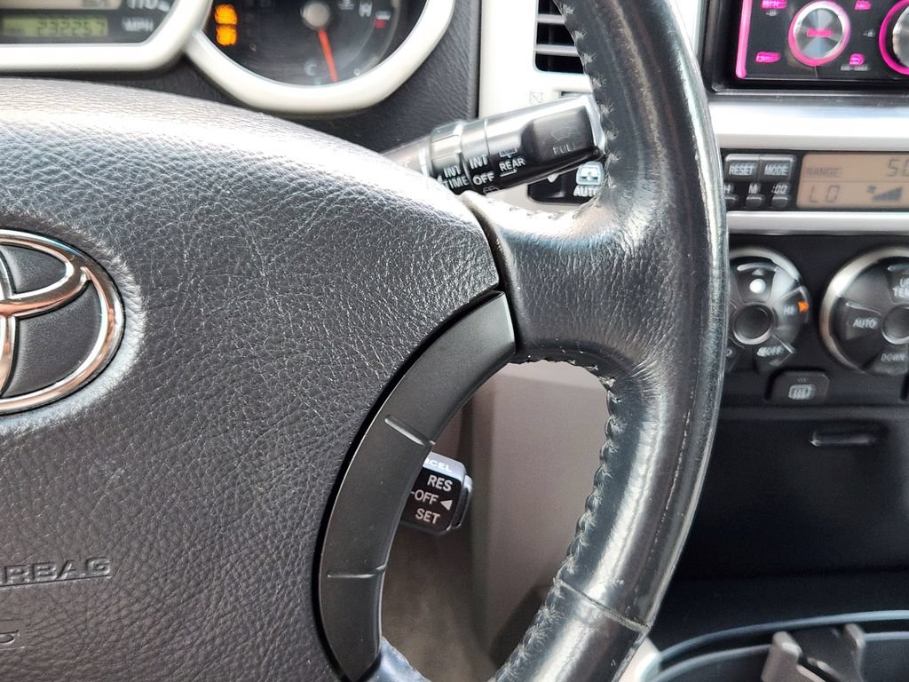 Used 2004 Toyota 4Runner SR5 AWD/4WD image 18