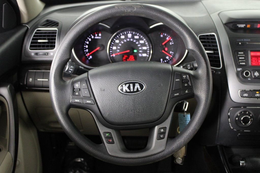 Used 2014 Kia Sorento LX image 17