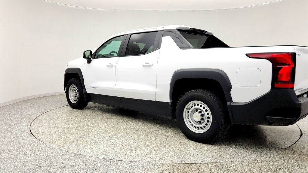 Used 2024 Chevrolet Silverado EV W/T AWD/4WD image 7