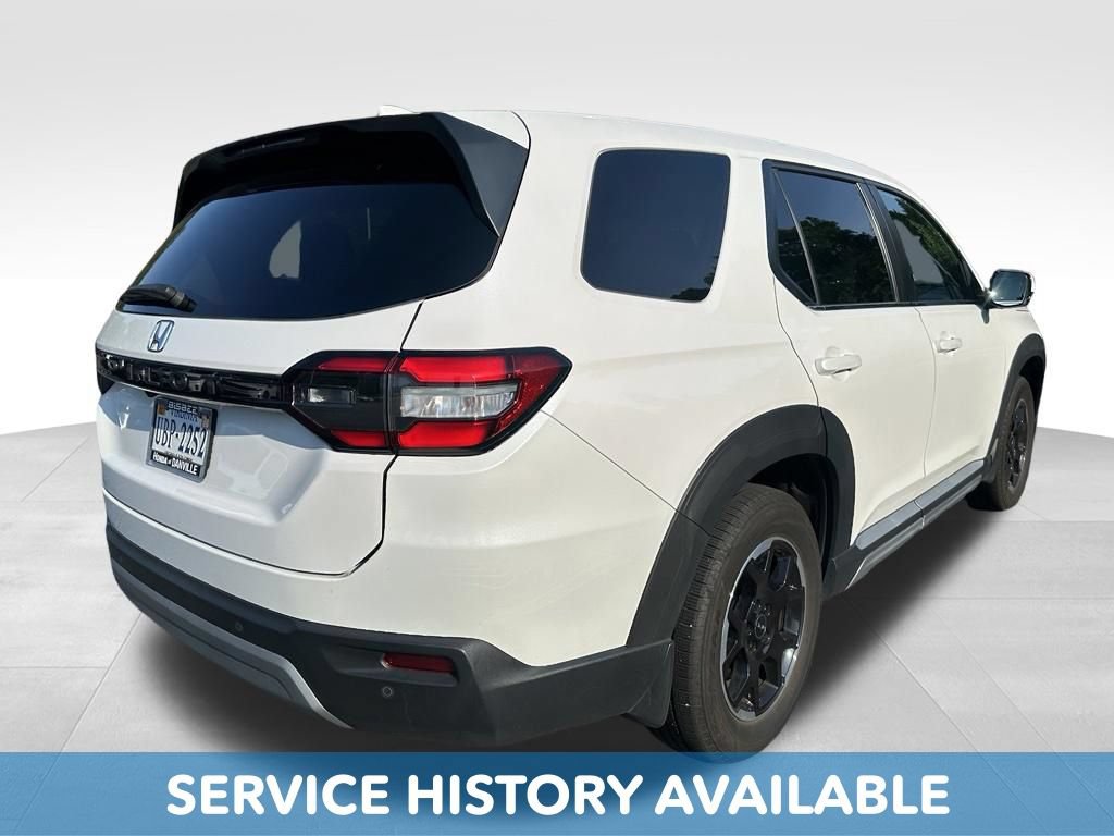 Used 2025 Honda Pilot EX-L image 8