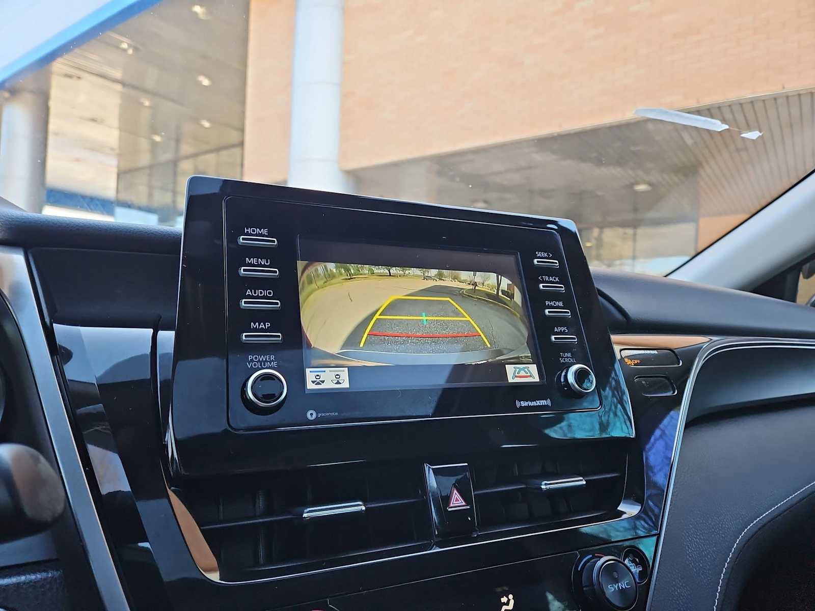 Used 2022 Toyota Camry SE w/ Cold Weather Package image 29