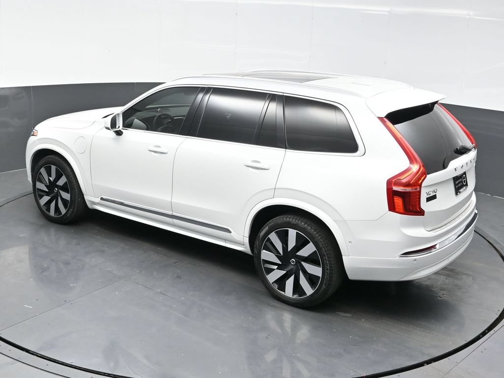 Used 2023 Volvo XC90 T8 Ultimate AWD/4WD image 34