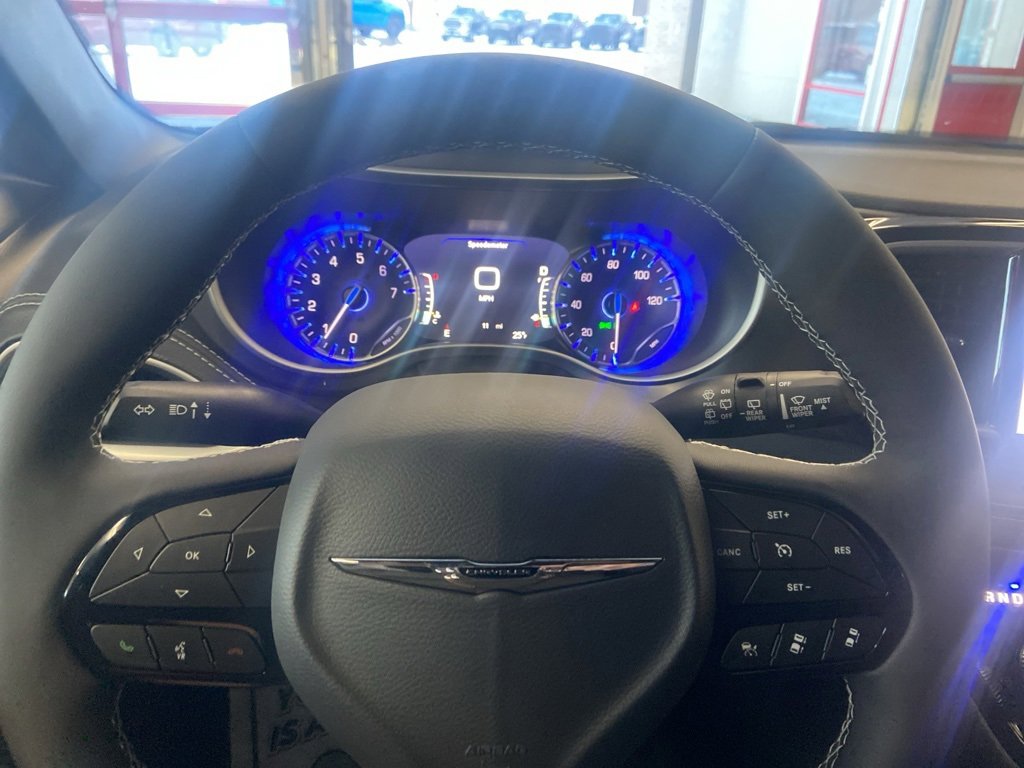 New 2026 Chrysler Pacifica Select image 20