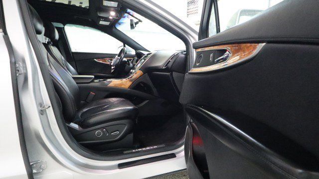 Used 2016 Lincoln MKX Reserve image 10