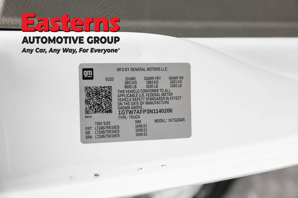 Used 2022 GMC Savana 2500 RWD image 29