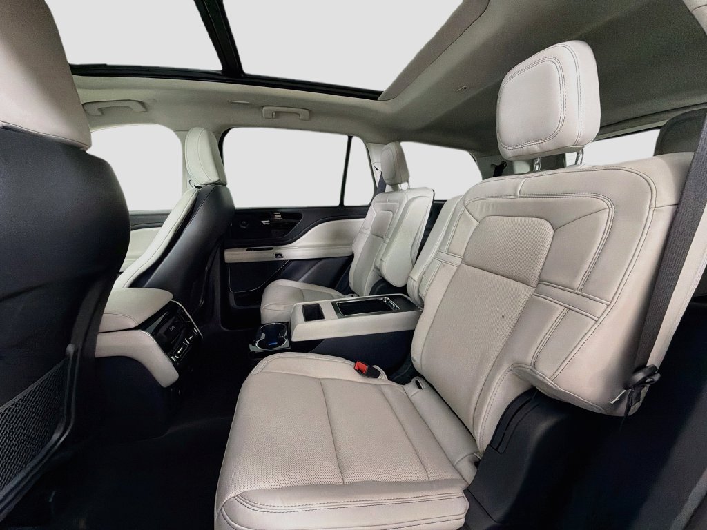 New 2026 Lincoln Aviator Reserve w/ Illumination Package RWD image 26
