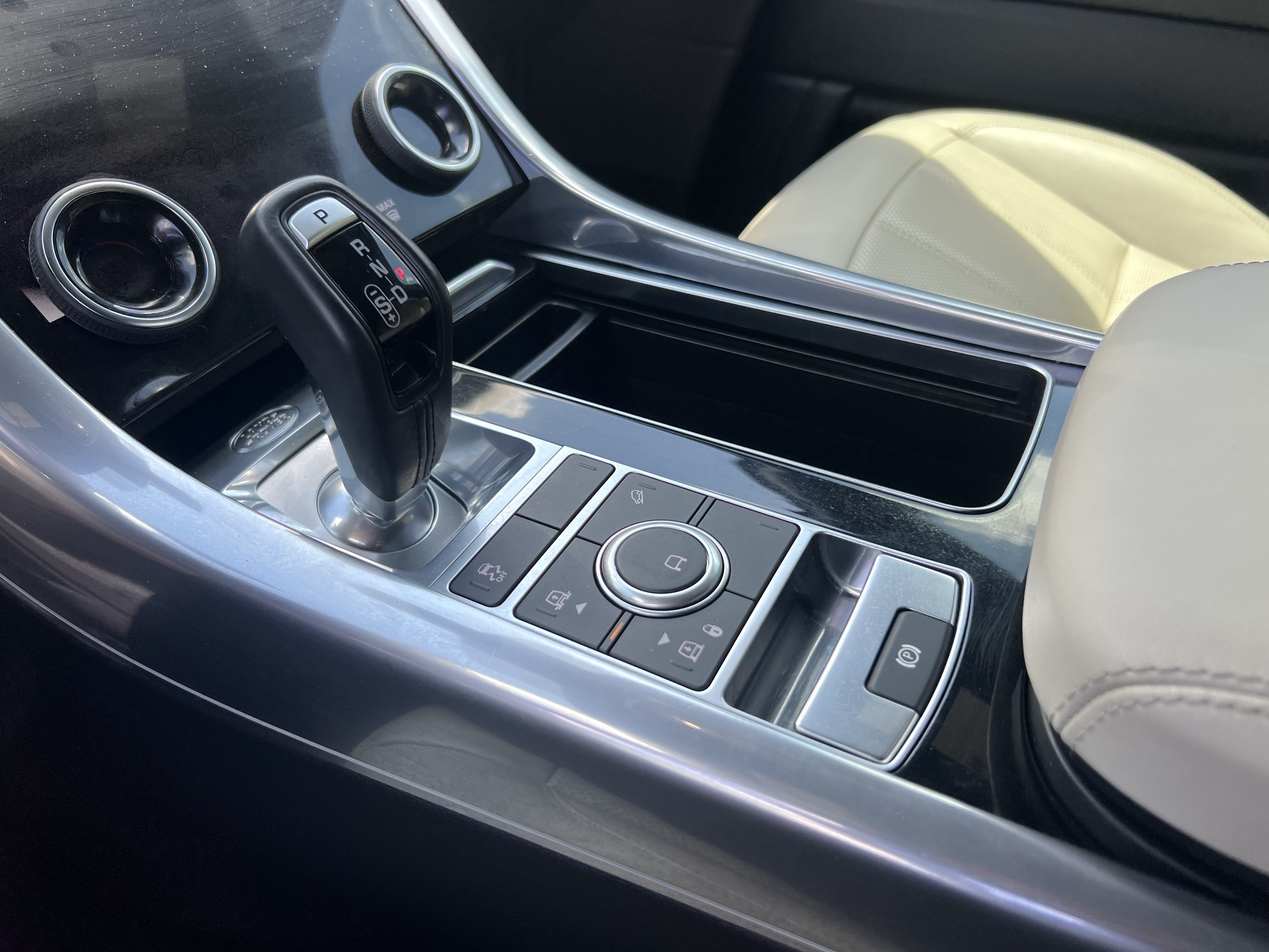 Used 2022 Land Rover Range Rover Sport HSE Silver Edition AWD/4WD image 32