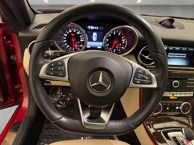 Used 2020 Mercedes-Benz SLC 300 image 21