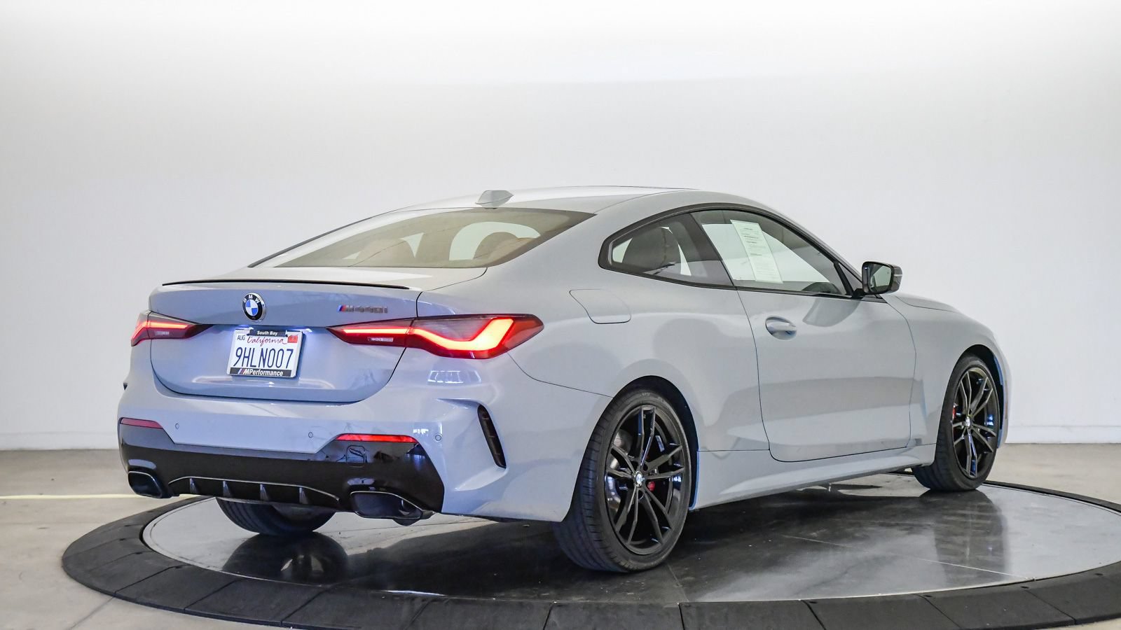 Used 2024 BMW M440i Coupe w/ Premium Package RWD image 5