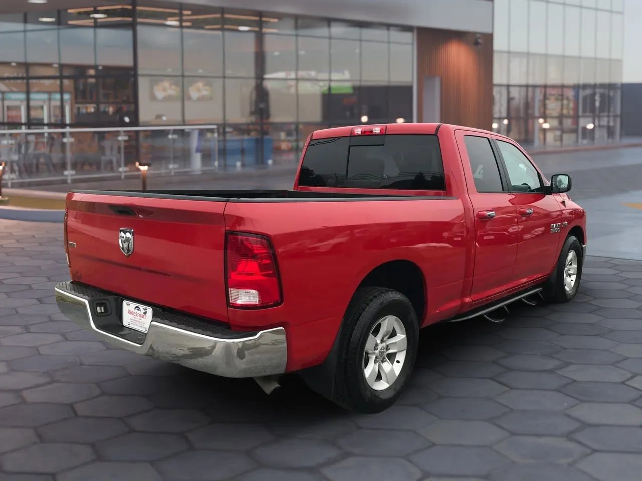 Used 2017 RAM 1500 Classic SLT image 5