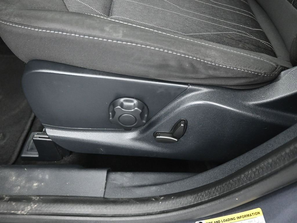 Certified 2018 Ford EcoSport SE image 17
