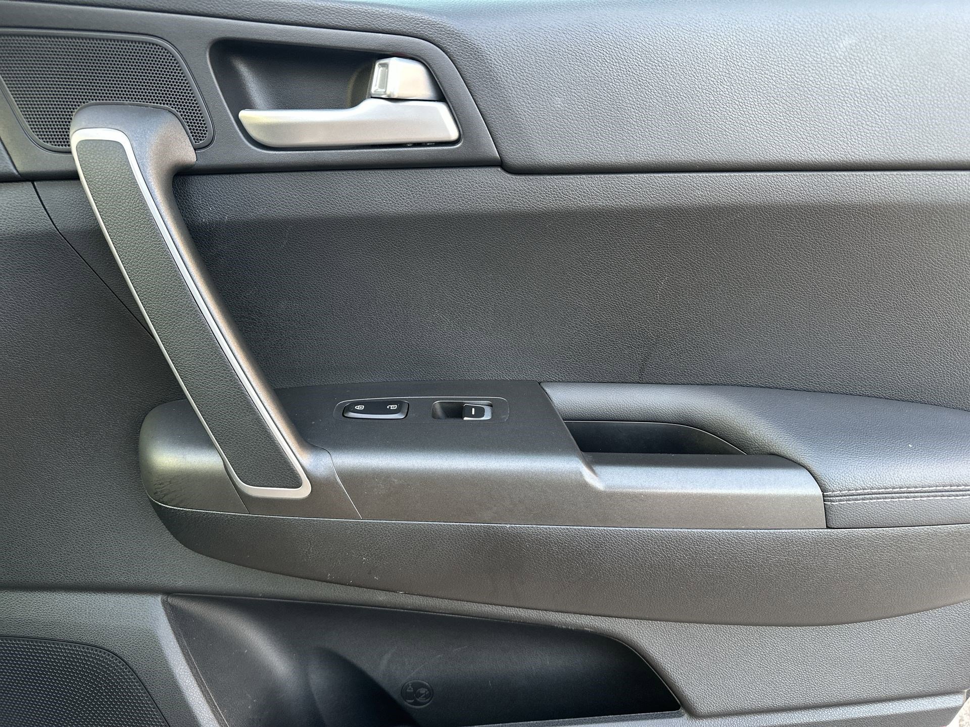 Used 2020 Kia Sportage LX w/ LX Popular Package image 25