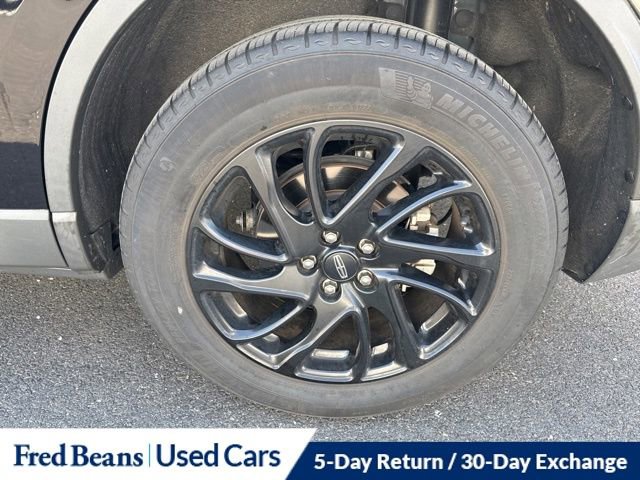 Used 2022 Lincoln Corsair AWD w/ Equipment Group 101A image 8