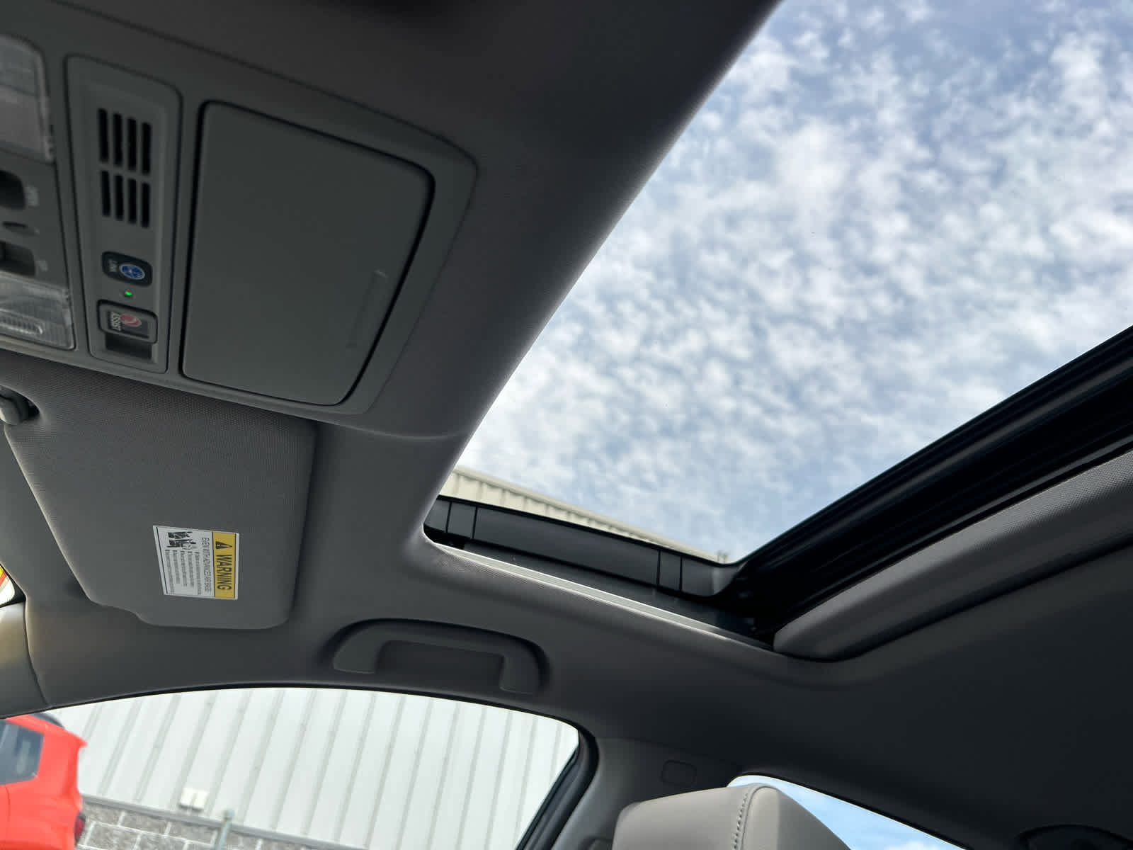 Used 2018 Honda Accord Touring image 3