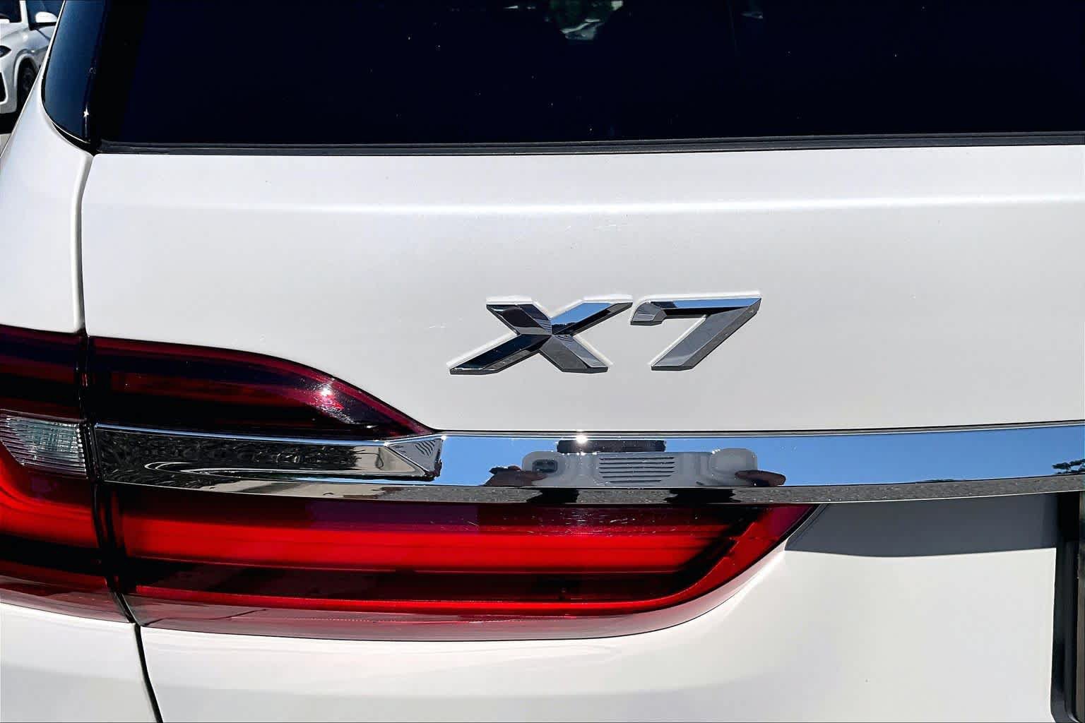 Used 2022 BMW X7 xDrive40i w/ Premium Package AWD/4WD image 33