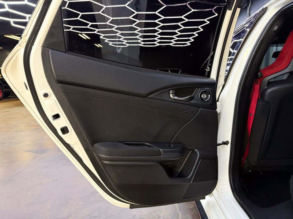 Used 2019 Honda Civic Type R image 18