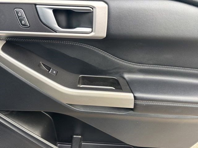 Used 2022 Ford Explorer XLT RWD image 37