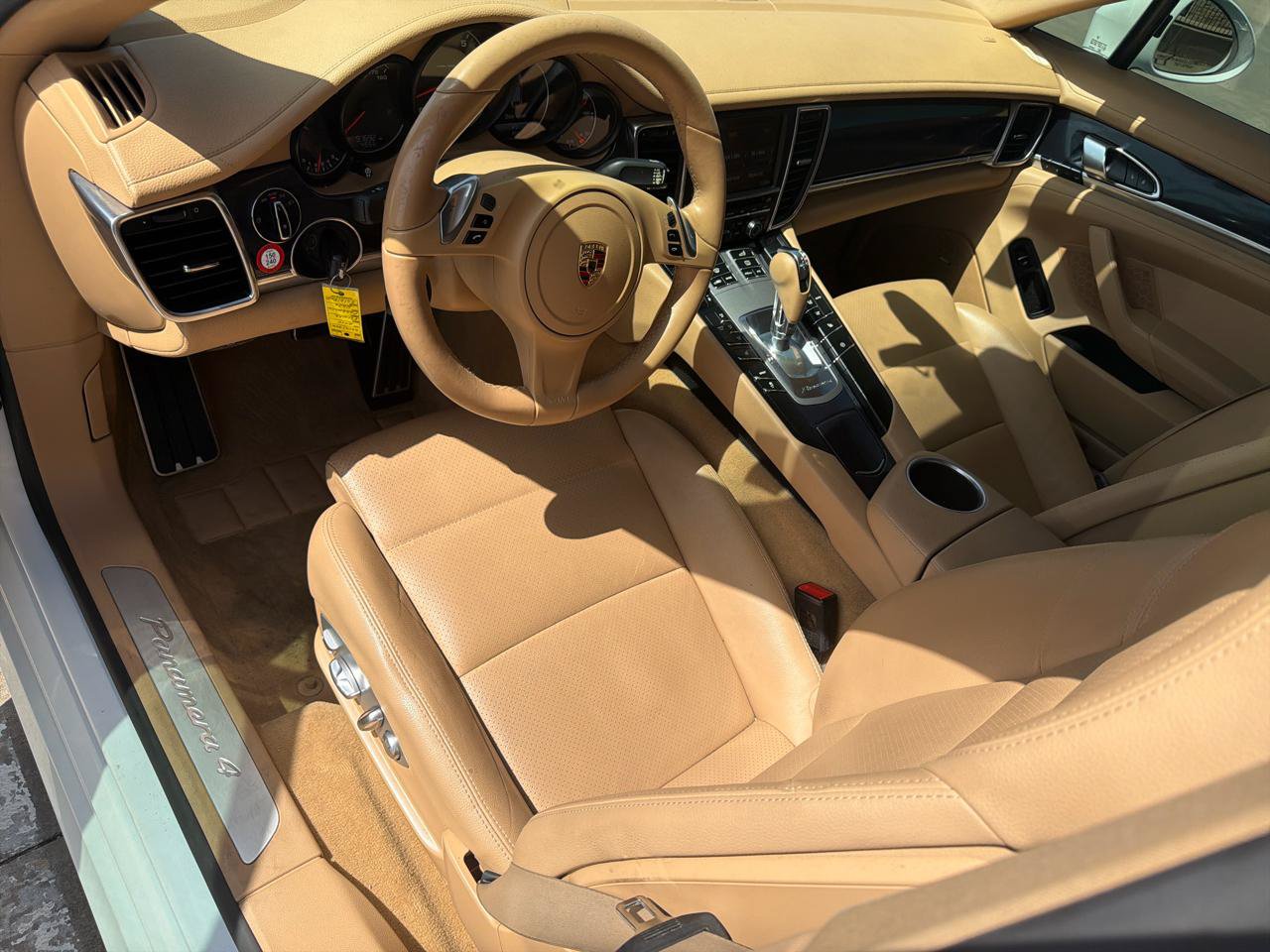 Used 2015 Porsche Panamera 4 AWD/4WD image 20